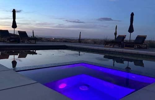 Paso Robles House | Hilltop Haven: Panoramic Views & Endless Adventure