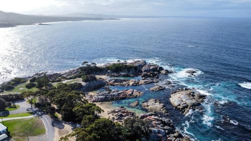 Binalong Bay House | Hilltop Hideaway ~ Bay of Fires