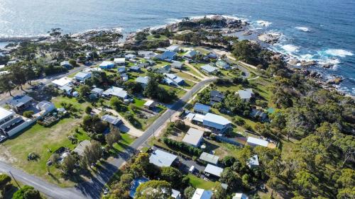 Binalong Bay House | Hilltop Hideaway ~ Bay of Fires
