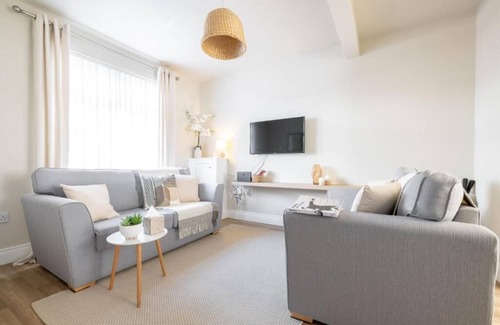 Belfast House | Hillview House