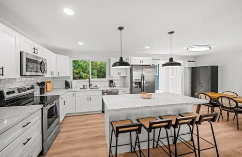 Hilo House | Hilo Harmony - Spacious 3BR/2BA Getaway