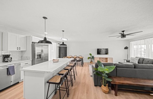 Hilo House | Hilo Harmony - Spacious 3BR/2BA Getaway