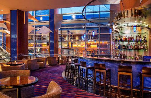 Downtown West Hotel | Hilton Baltimore Inner Harbor