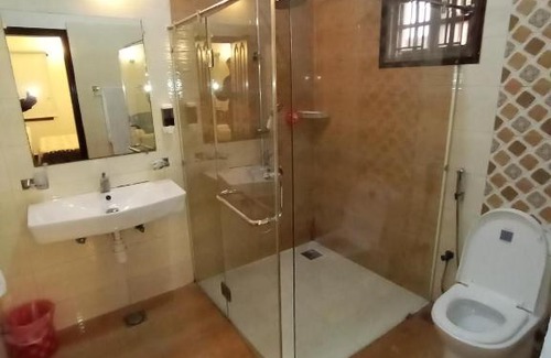 Clifton House | Hilton Bayview lnn