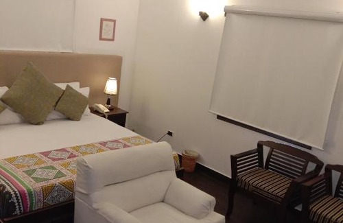 Clifton House | Hilton Bayview lnn