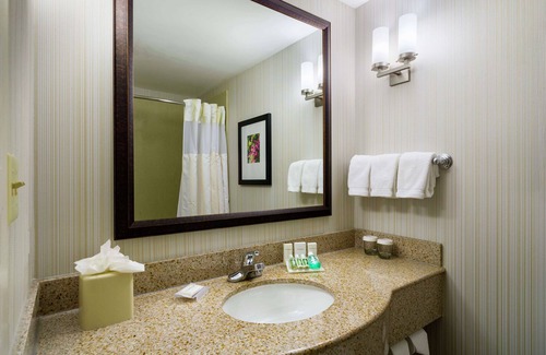 Hopelawn Hotel | Hilton Garden Inn Edison/Raritan Center