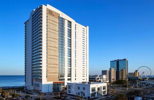 Downtown Myrtle Beach Resort | Hilton Grand Vacations Club Ocean Enclave Myrtle Beach