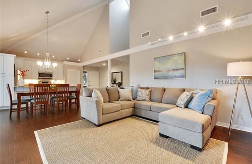 Moss Creek Villa | Hilton Head/Bluffton SC Salt Marsh Cottage in Moss Creek Beautiful, tennis, golf