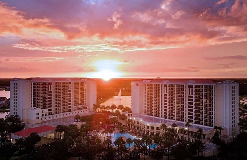 Florida Central Atlantic Coast Condo | Hilton Parc Soliel- 1 BD Deluxe Condo W/Balcony