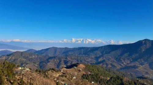Satbunga Hotel | Himalayas by The Lake Hill
