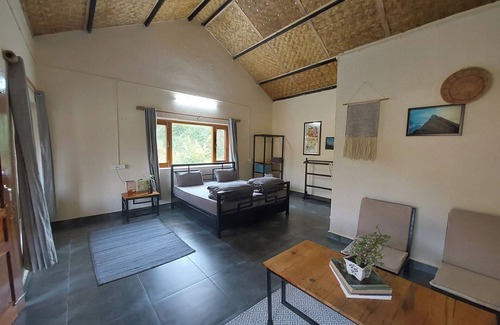 Almora Cabin | Himkosi Farm by the River