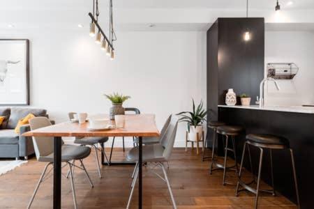 Little Italy Apartment | Hip, Stylish Apartment In Little Italy by Den Stays