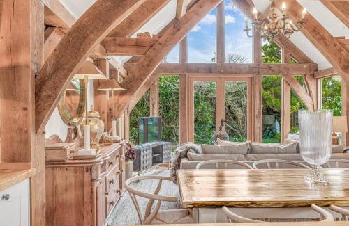 Chipping Campden House | Hiron's Piece - Hot Tub Packages Available
