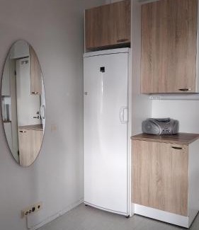 Kankaanpaa Apartment | Hirsi koulun jumppasalin yksiö