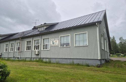 Kankaanpaa Apartment | Hirsi koulun jumppasalin yksiö