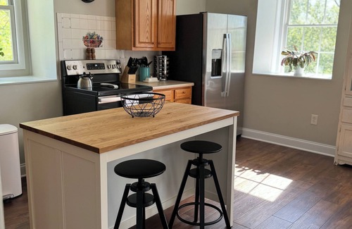 Lebanon - Pine Grove House | Historic 1803 Millstream House estate, newly renovated. 15 mins to Hershey!