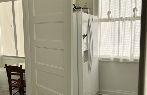 Summerville Historic District Cottage | Historic 1864 DRs Cottage Travel Nurse/Corp. Housing min 4 Nt(disc. 30+days)