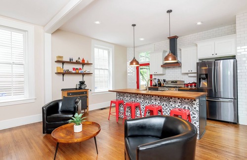 Old Louisville House | Historic 4 BR 3-1/2 BA Brick Home Old Louisville | Near Downtown Expo Derby UL