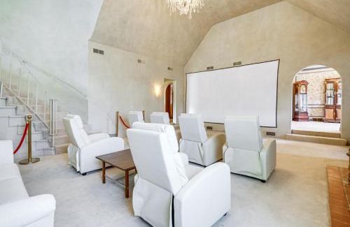 Auburn House | Historic Auburn Home with Theater and Yard!