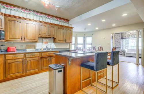 Auburn House | Historic Auburn Home with Theater and Yard!