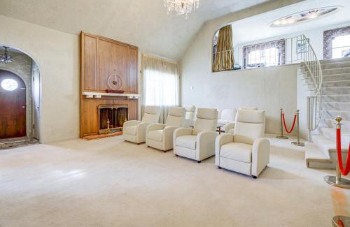 Auburn House | Historic Auburn Home with Theater and Yard!