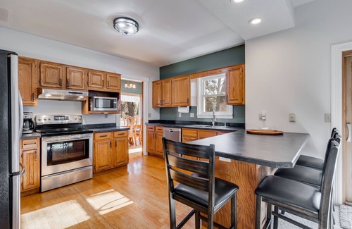 Osceola House | Historic Beauty w Modern Updates Near Taylor's Falls