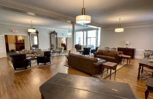 Brandon Hotel | Historic Brandon Inn Room for Three