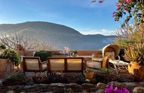 Atalbeitar Villa | Historic Casa Almelara with Heated Pool and Steam Room