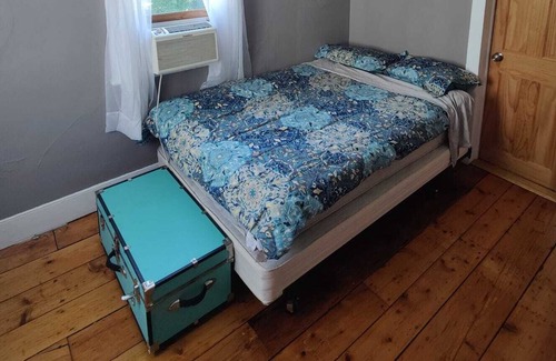 Philipstown House | Historic Cold Spring Home - Walk to Train,Trails, Restaurants - No Car Needed