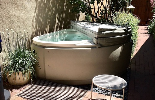 Downtown Santa Fe Cottage | Historic Downtown Private, Hot tub!