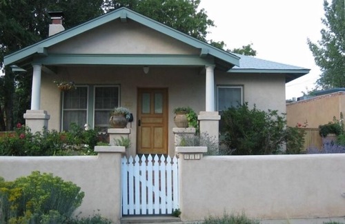 Downtown Santa Fe Cottage | Historic Downtown Private, Hot tub!