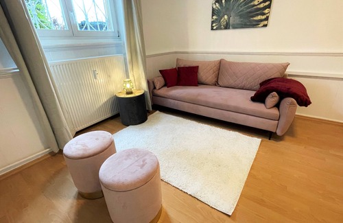 Wiesbaden Apartment | ☆ Historic gatehouse apartment | kitchen | 75m2