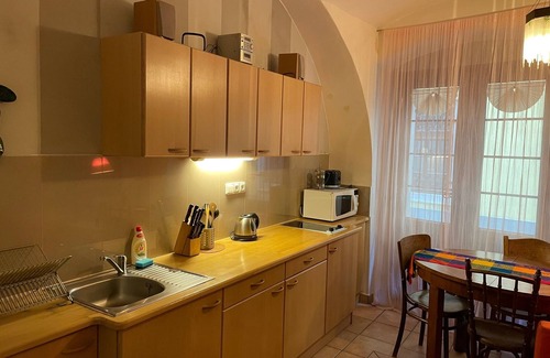 Mala Strana Apartment | Historic Ground Floor Apartment for 2 in Medieval Centre of Prague