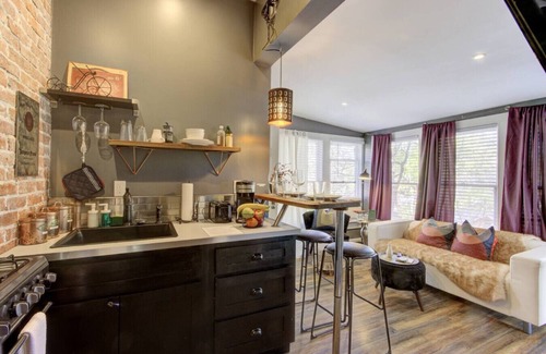 Central Midtown Apartment | Historic Hideaway | Walk to Overton Park & Bars