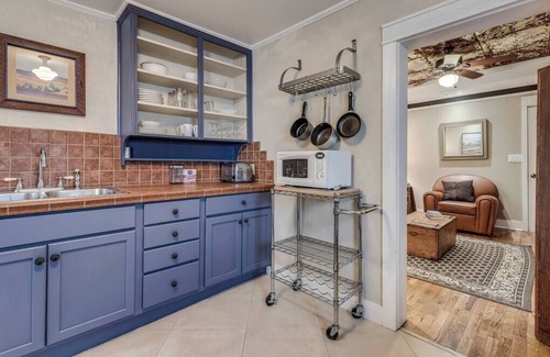Glenwood Springs House | Historic Home! DT Glenwood
