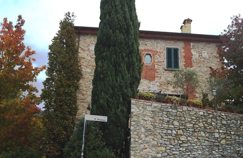 Monsummano Terme Apartment | Historic house with garden in front of the Grotta Giusti Thermal pool near Lucca