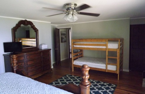 Deer River Cabin | Historic lakefront lodge with full bar, sauna, private boat ramp