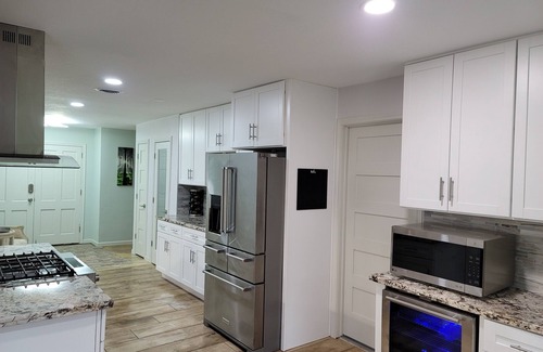 Clear Lake Shores House | Historic Renovated Kemah Home just a short walk to the Kemah Boardwalk.