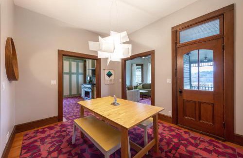 Hood River House | Historic Roe Parker 30 day minimum