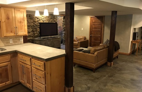 Ogden Apartment | Historic Scoville Mansion Loft
