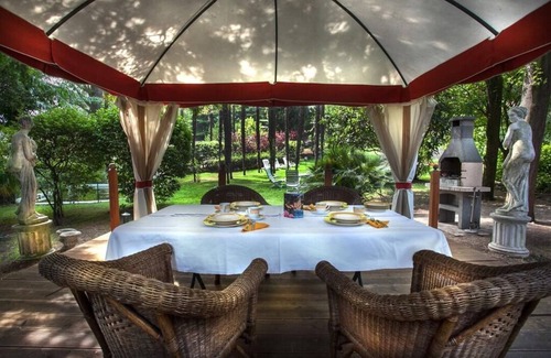 Riva del Garda Apartment | Historic villa, 1 km to the beach, 500m to the city, pool, sauna