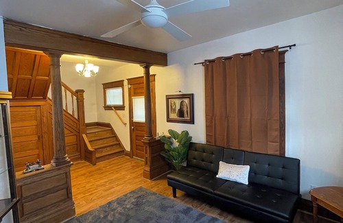 Waterloo House | Historical 3-bedroom house in welcoming Waterloo with WiFi and ADT security.