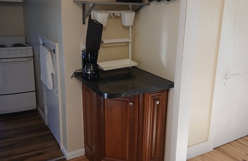 Lowry Hill East Apartment | Historical 3rd floor studio apartment in Uptown Wedge