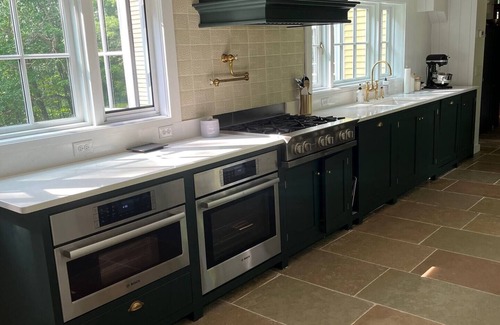 Lisbon House | Historical Country Retreat w/Chef's Kitchen