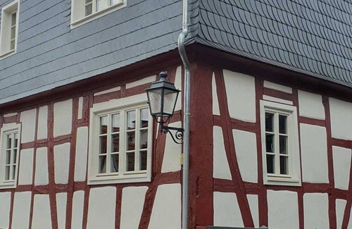 Usingen Apartment | Historisches Fachwerkhaus Usingen Hochtaunuskreis - Fachwerkhaus