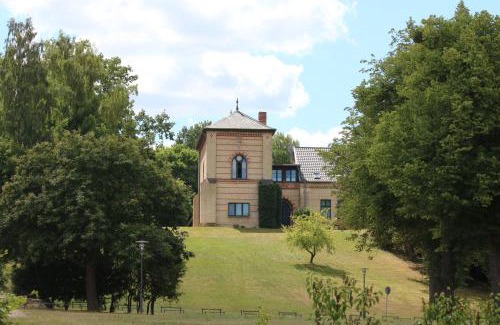 Basedow Apartment | Historisches Gebäude " Rentmeisteramt" Basedow