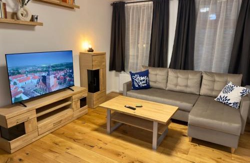 Malchin Apartment | Historisches Wohnen nahe Rathaus und Steintor