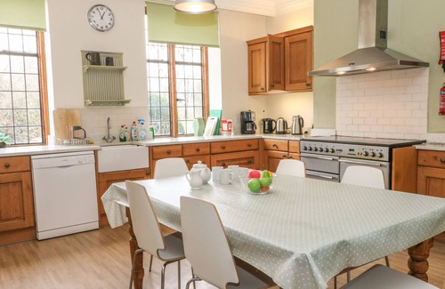 Chiddingstone Hoath Cottage | HOATH HOUSE, pet friendly, luxury holiday cottage in Chiddingstone