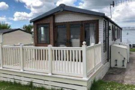 Christchurch Resort | Hoburne Park Sunflower