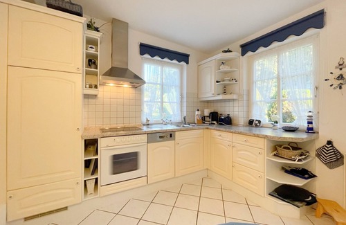 Koelpinsee Apartment | Hochwertig, Moderne und Gemütliche Ferienwohnung mit 65qm für Vier Personen